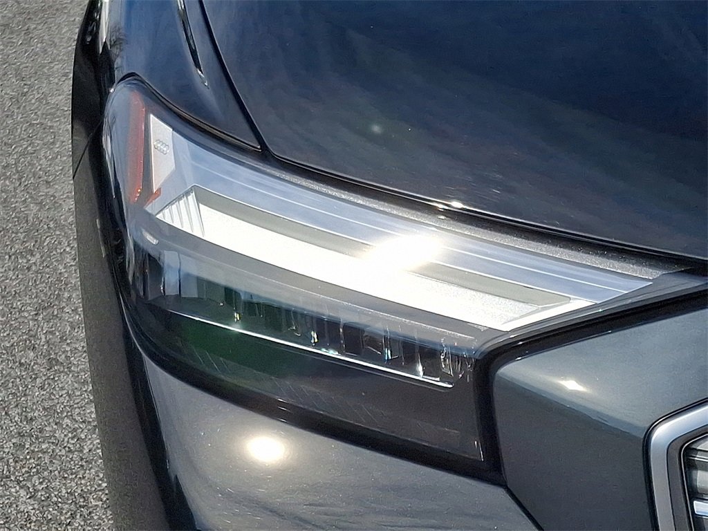 Used 2024 Audi Q4 e-tron Premium Plus image 9