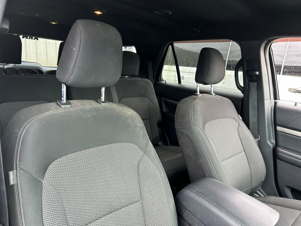 Used 2019 Ford Explorer XLT AWD/4WD image 15