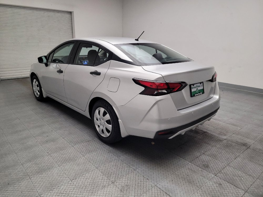 Used 2021 Nissan Versa S FWD image 5