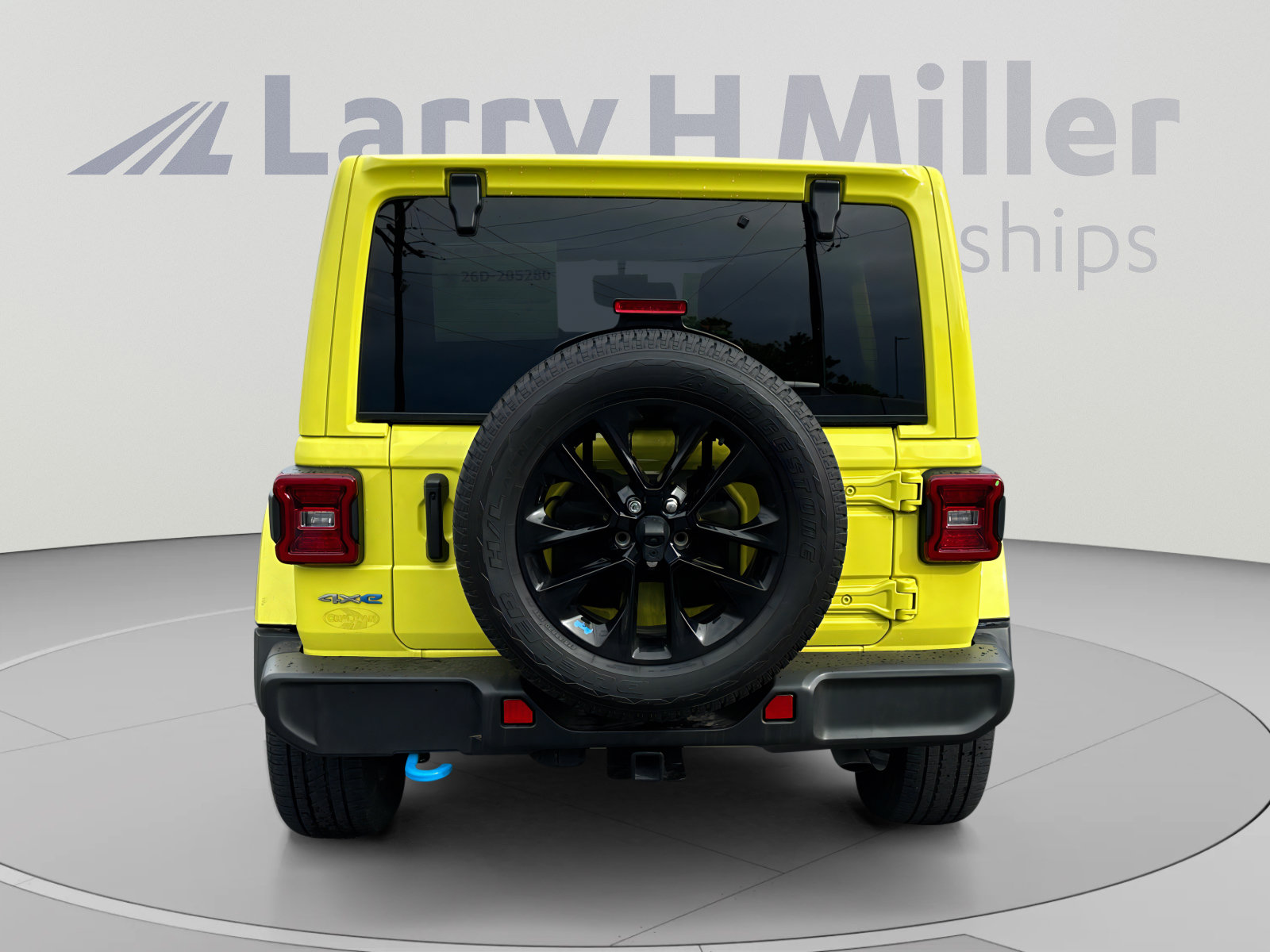Used 2023 Jeep Wrangler Unlimited Sahara AWD/4WD image 4