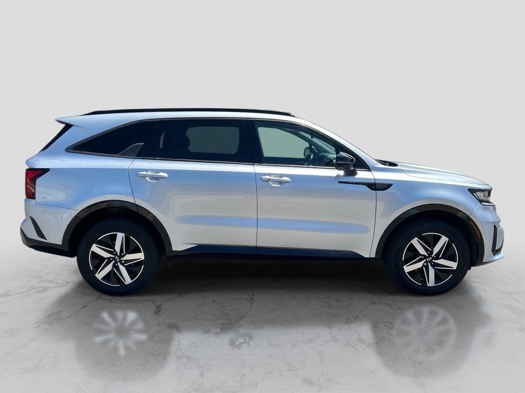 Used 2021 Kia Sorento EX w/ Panoramic Sunroof Package AWD/4WD image 6