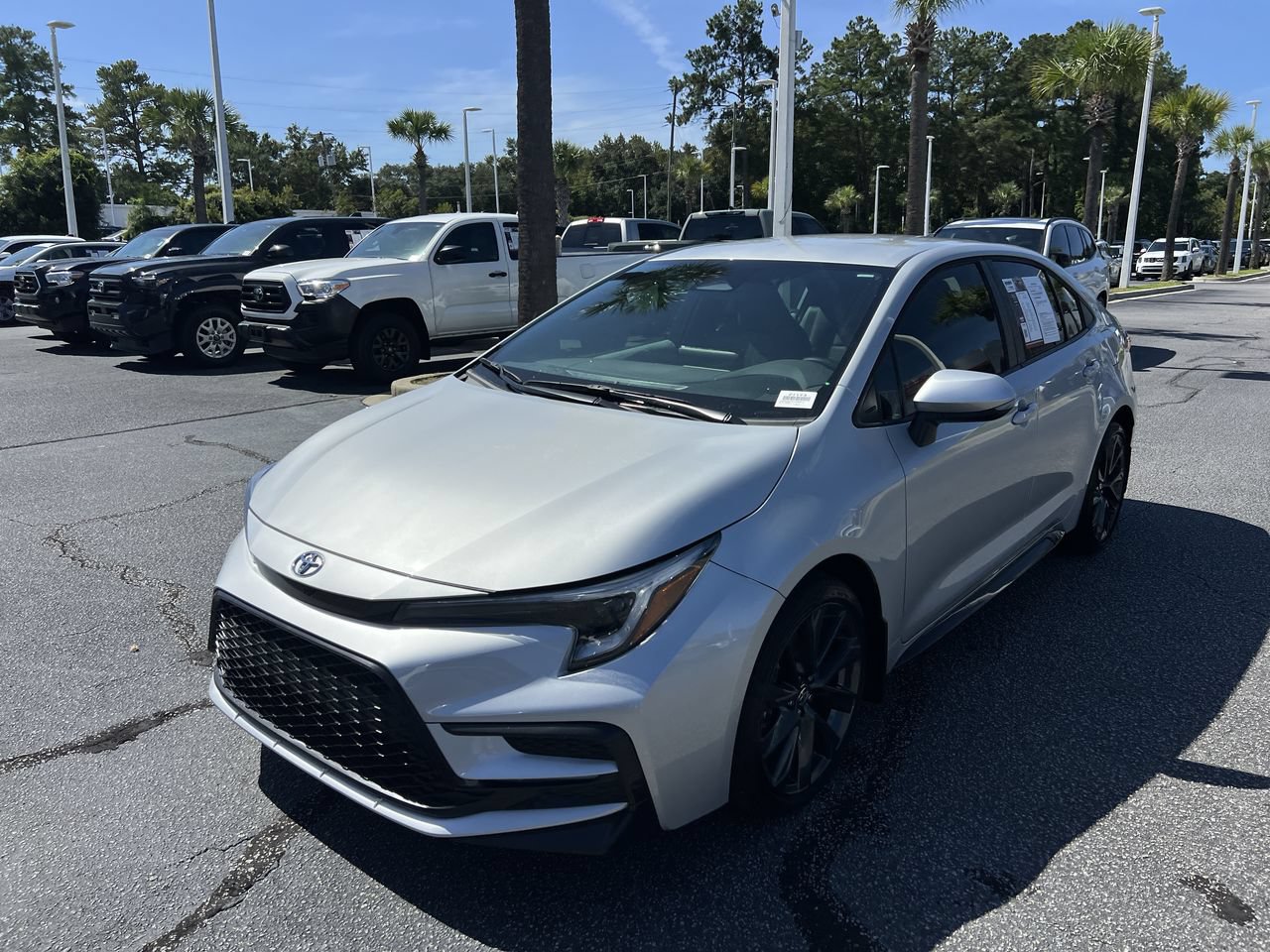 Used 2026 Toyota Corolla SE FWD image 5