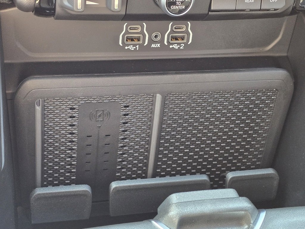 New 2026 RAM 1500 4x4 Crew Cab image 16