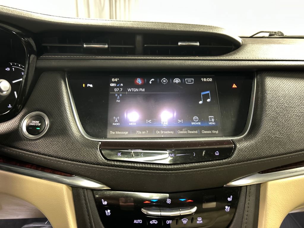 Used 2019 Cadillac XT5 Premium Luxury AWD/4WD image 15