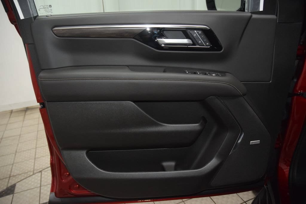 New 2026 Chevrolet Suburban Premier AWD/4WD image 49