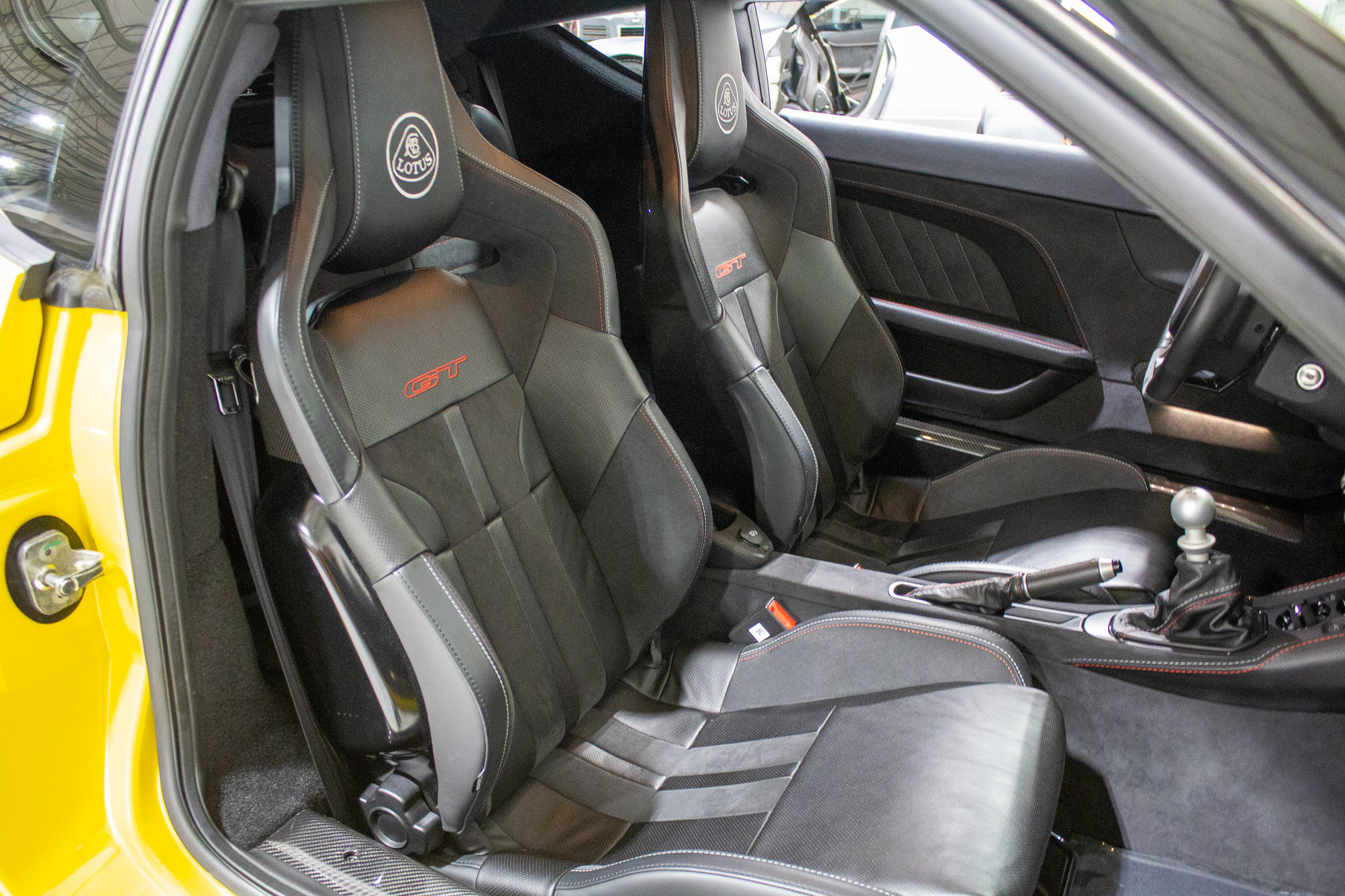 Used 2021 Lotus Evora RWD image 40