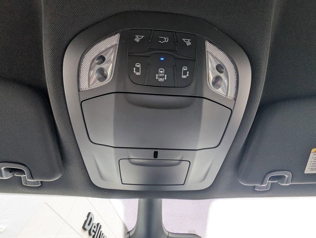 New 2026 Chrysler Pacifica Select image 30