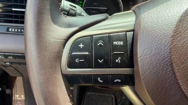 Used 2017 Lexus RX 450h AWD w/ Cold Weather Package image 16