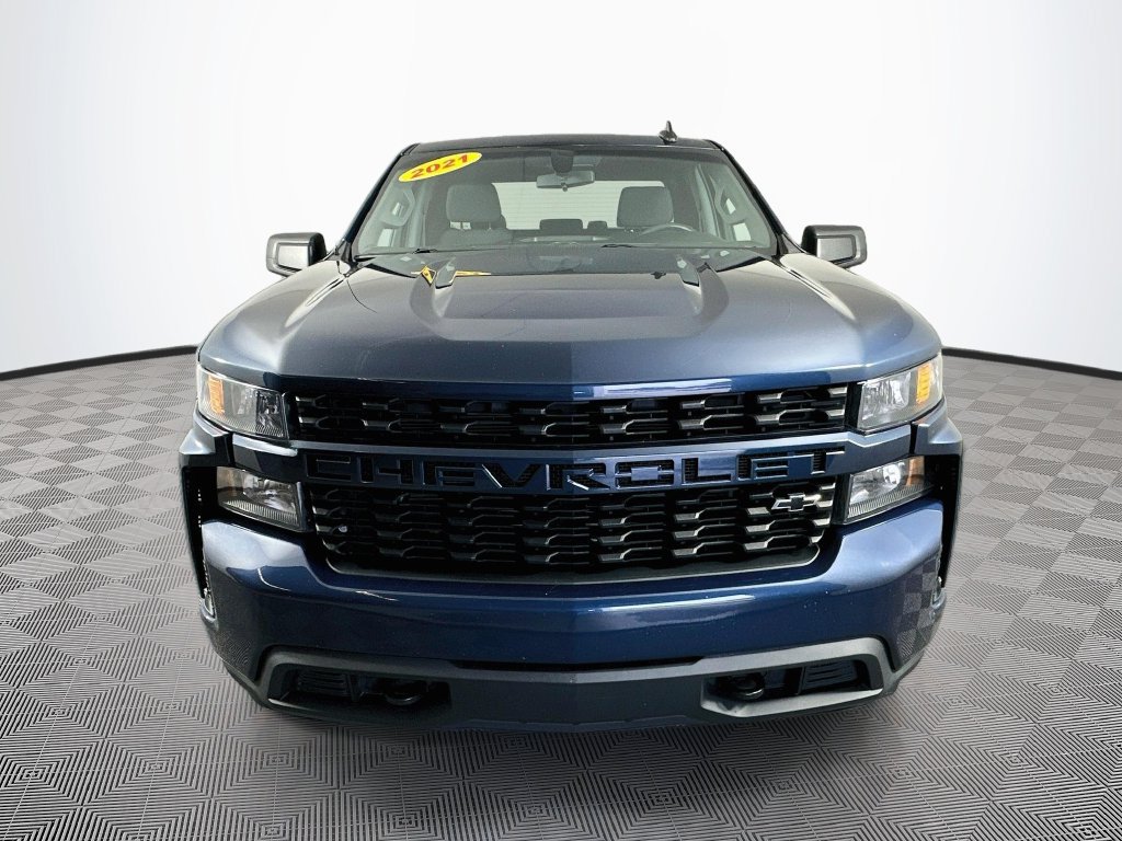 Used 2021 Chevrolet Silverado 1500 Custom w/ LPO, Dark Essentials Package AWD/4WD image 4
