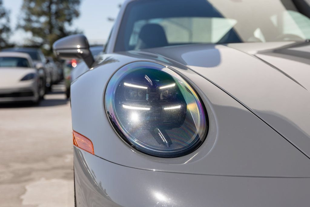 Certified 2025 Porsche 911 Carrera 4 GTS AWD/4WD image 26