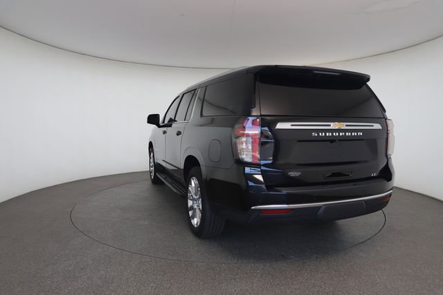 Used 2023 Chevrolet Suburban LT w/ LT Signature Plus Package AWD/4WD image 13