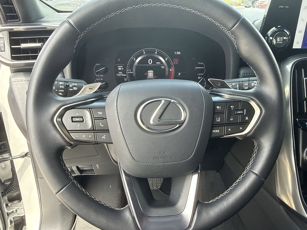 Certified 2024 Lexus LX 600 4WD w/ Appearance Package image 21