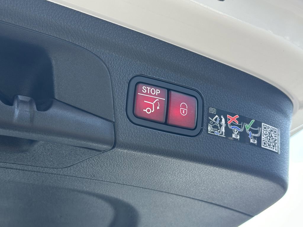 Certified 2025 Mercedes-Benz GLE 350 4MATIC image 22