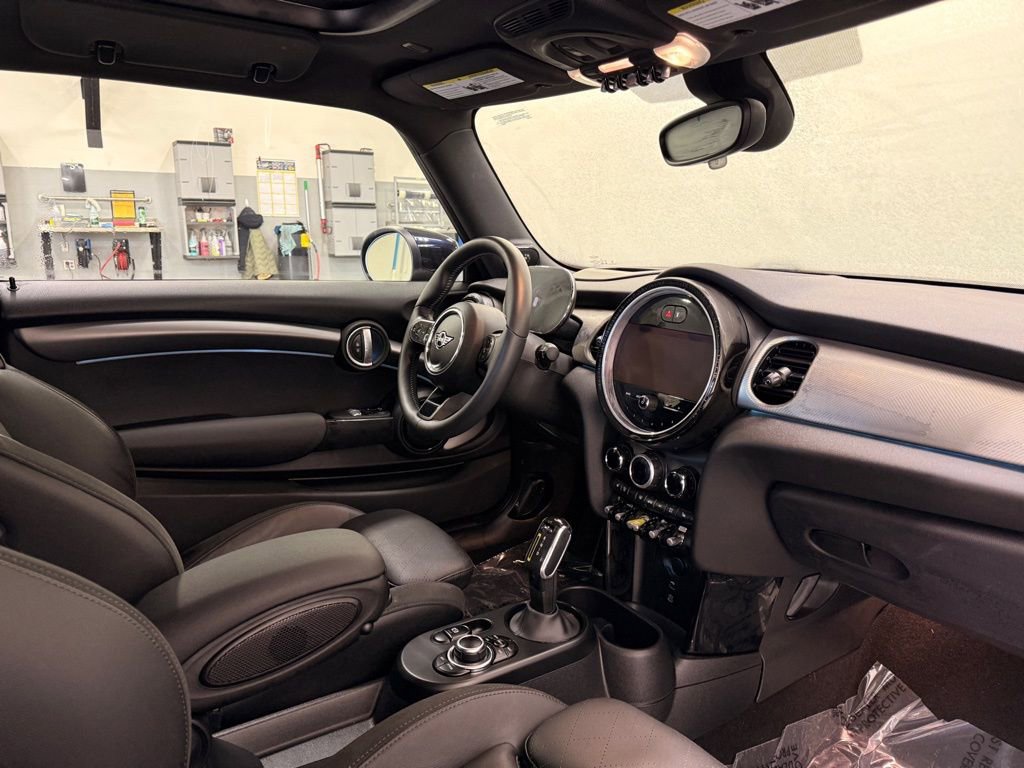 Certified 2024 MINI Cooper SE image 24