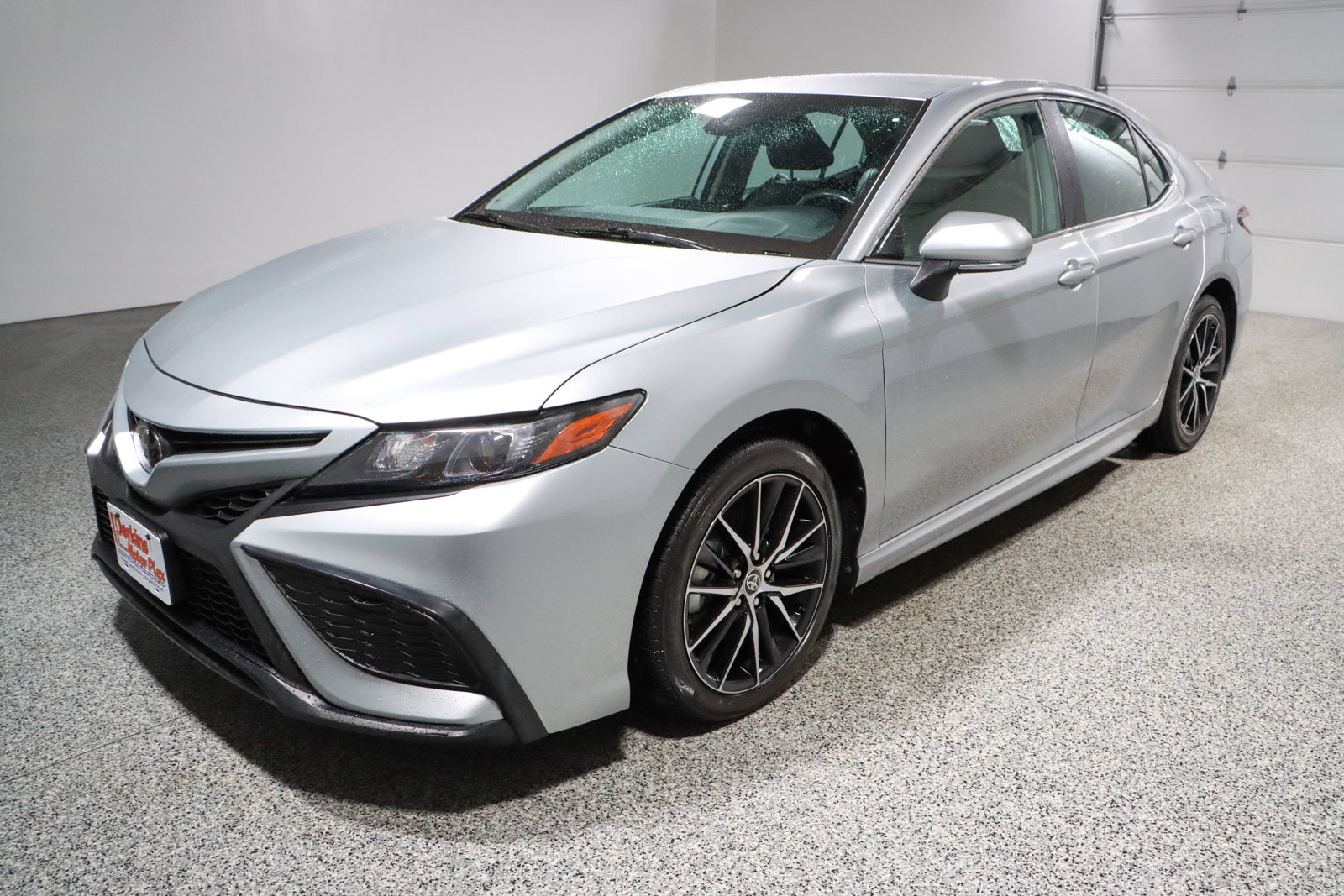 Used 2024 Toyota Camry SE FWD image 29