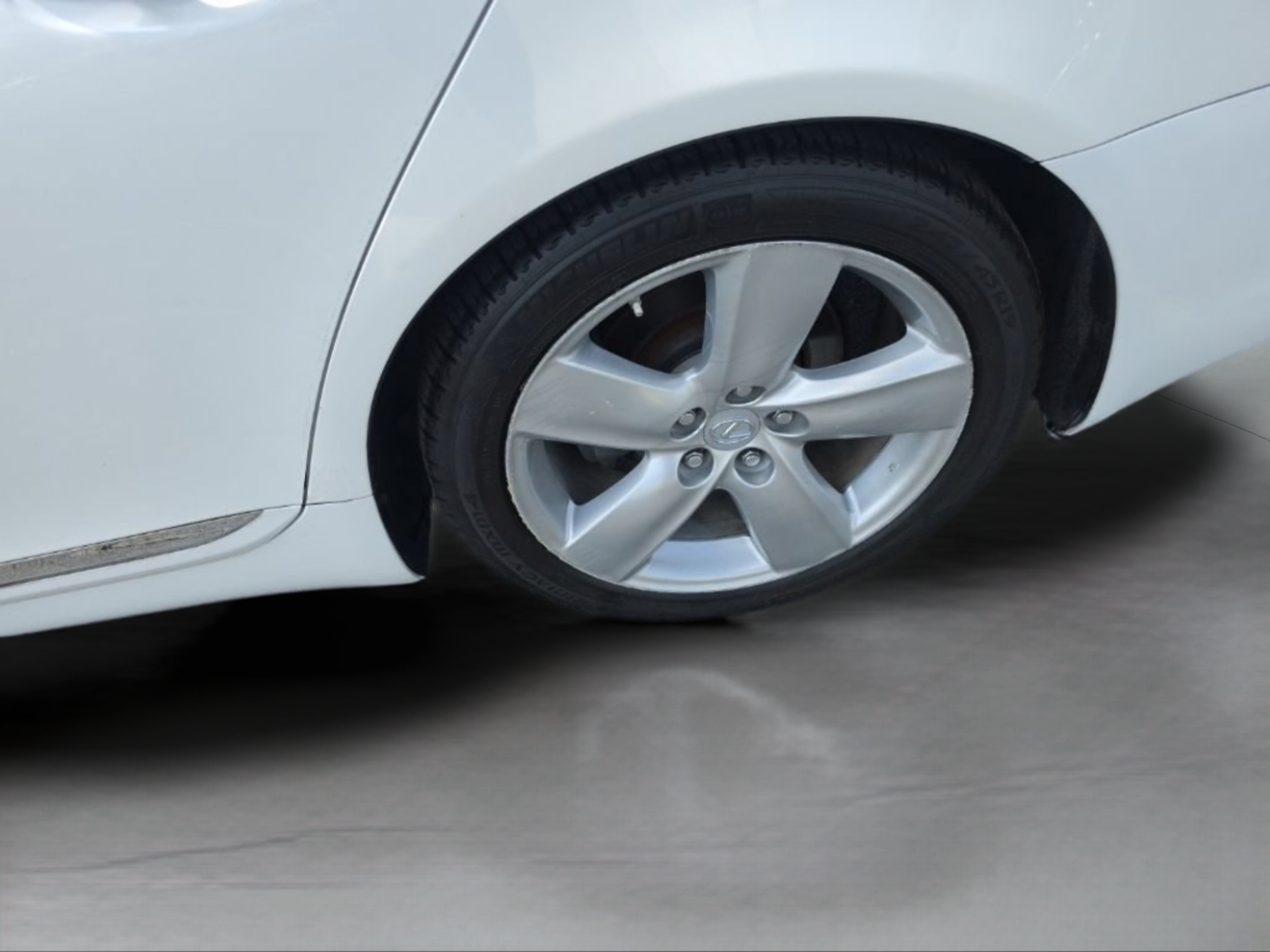 Used 2012 Lexus LS 460 w/ Comfort Pkg RWD image 32
