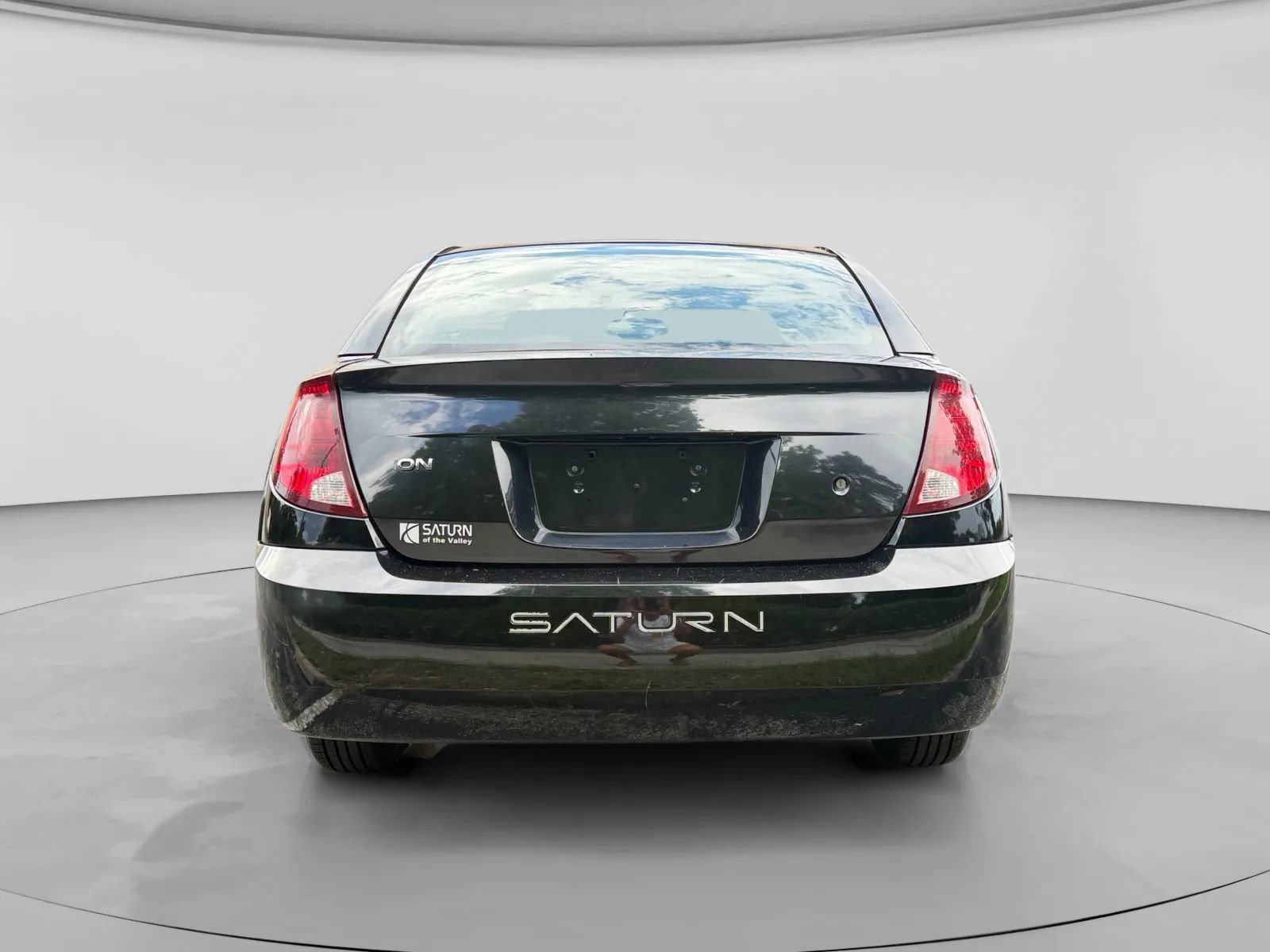 Used 2003 Saturn ION Level 2 w/ Convenience Pkg FWD image 4