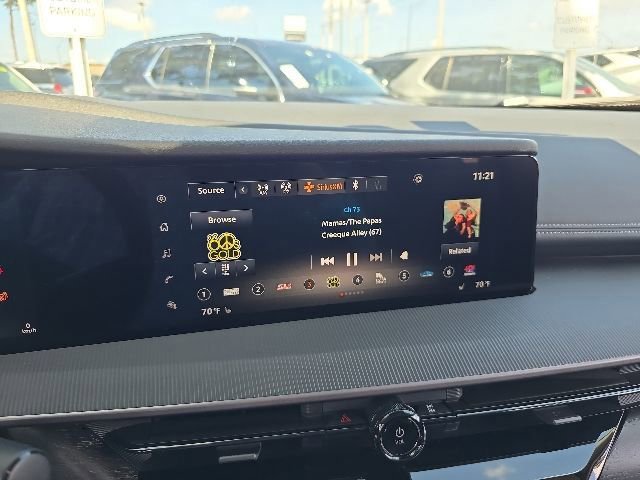 Used 2025 Nissan Murano SV FWD image 8