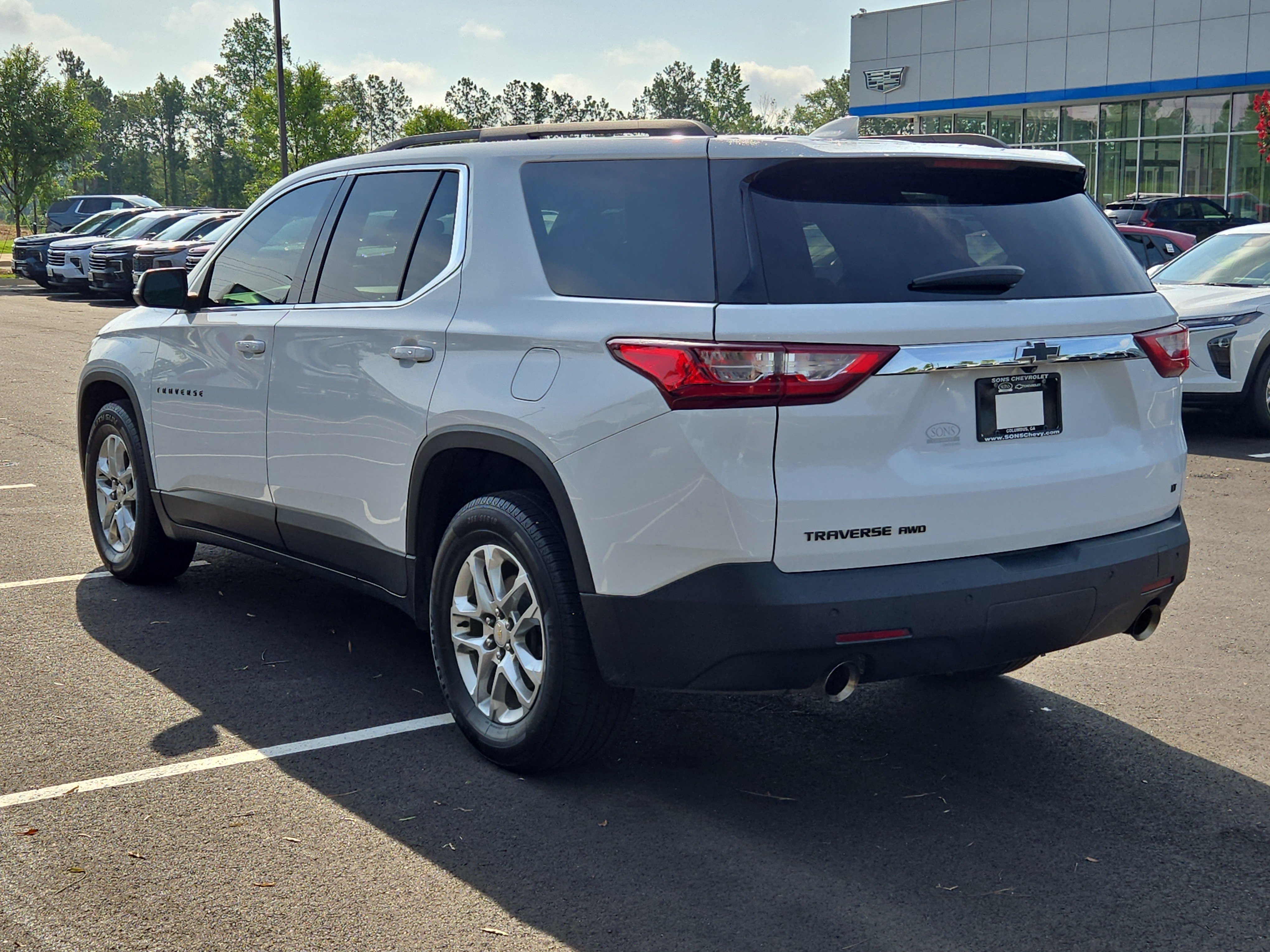 Used 2021 Chevrolet Traverse LT AWD/4WD image 10