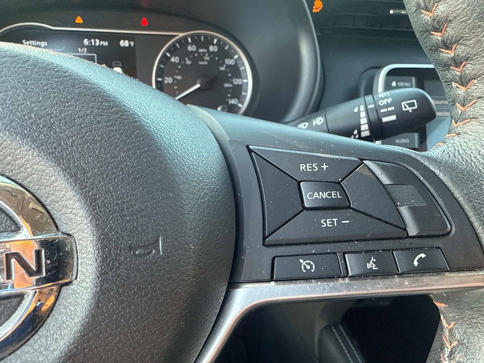 Used 2020 Nissan Kicks SR w/ Exterior Package FWD image 25