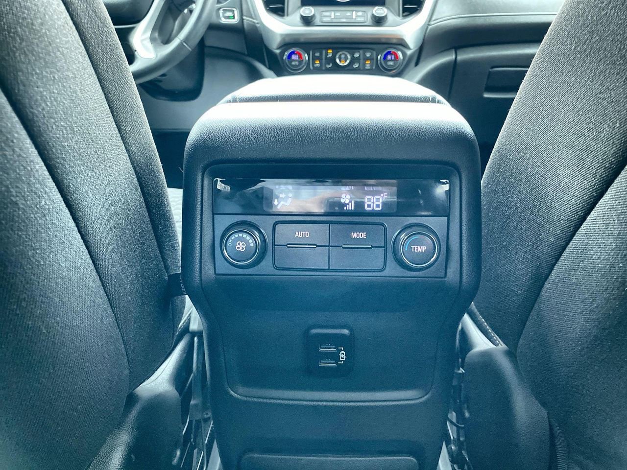 Used 2017 GMC Acadia SLE image 20