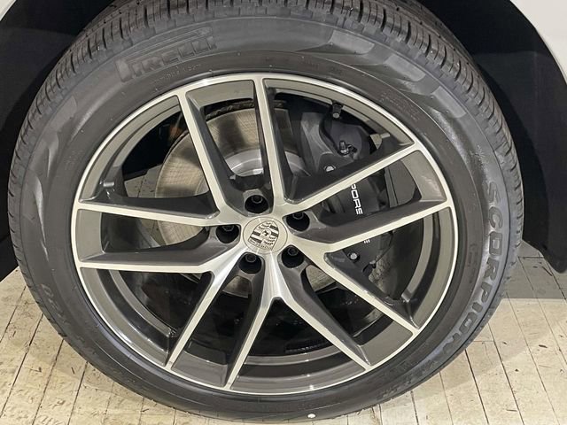 New 2026 Porsche Macan image 11