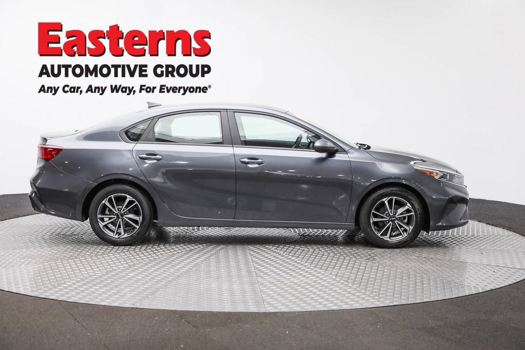 Used 2023 Kia Forte LXS image 4
