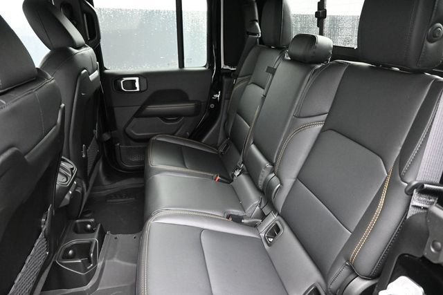 New 2026 Jeep Gladiator Sport AWD/4WD image 12