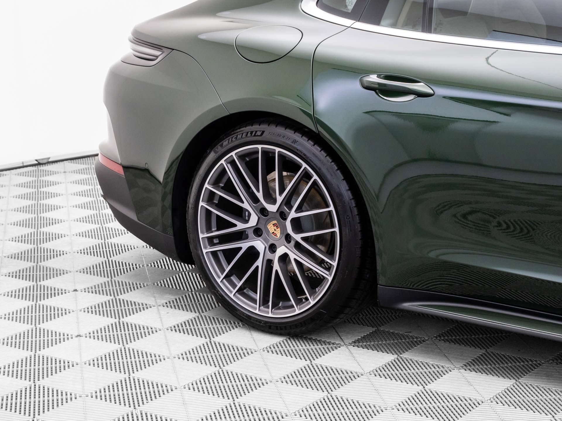 New 2026 Porsche Panamera 4 AWD/4WD image 31