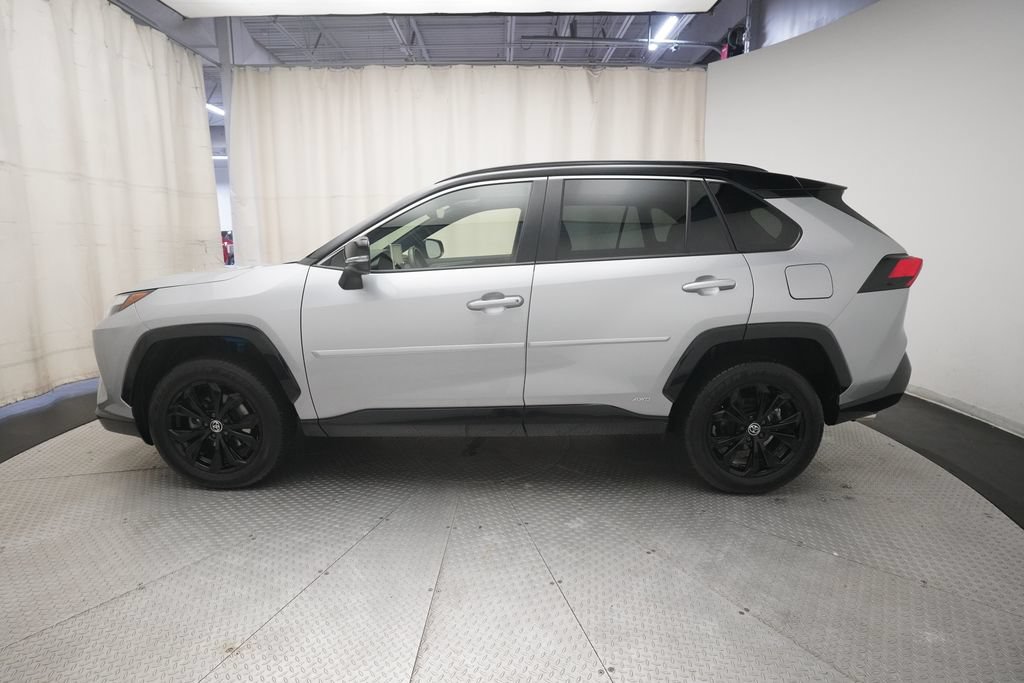 Used 2022 Toyota RAV4 XSE w/ XSE Grade Weather Package AWD/4WD image 24