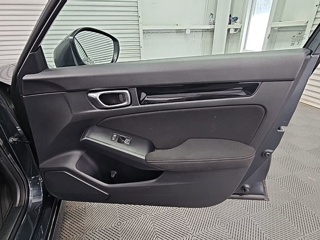 Used 2023 Honda Civic EX image 37
