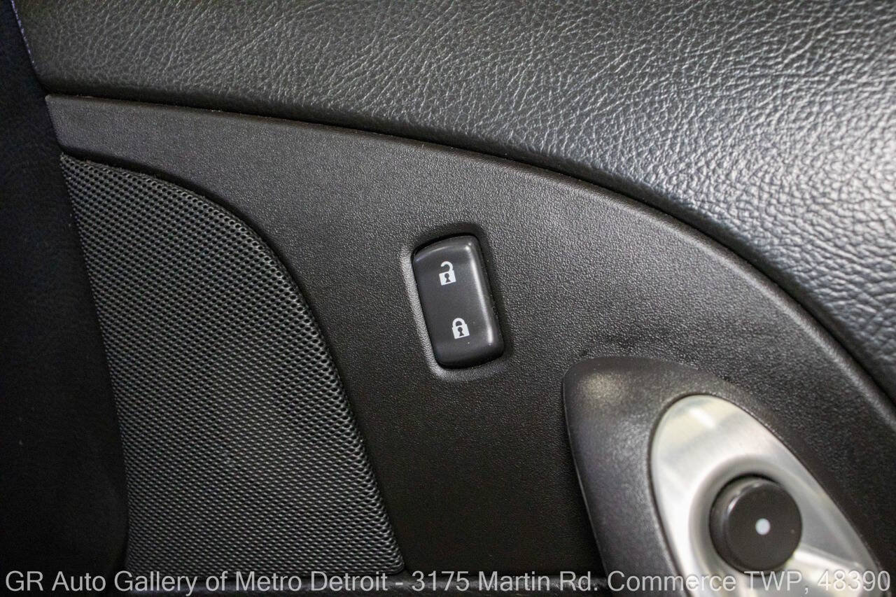 Used 2009 Chevrolet Corvette Coupe w/ Preferred Equipment Group RWD image 36