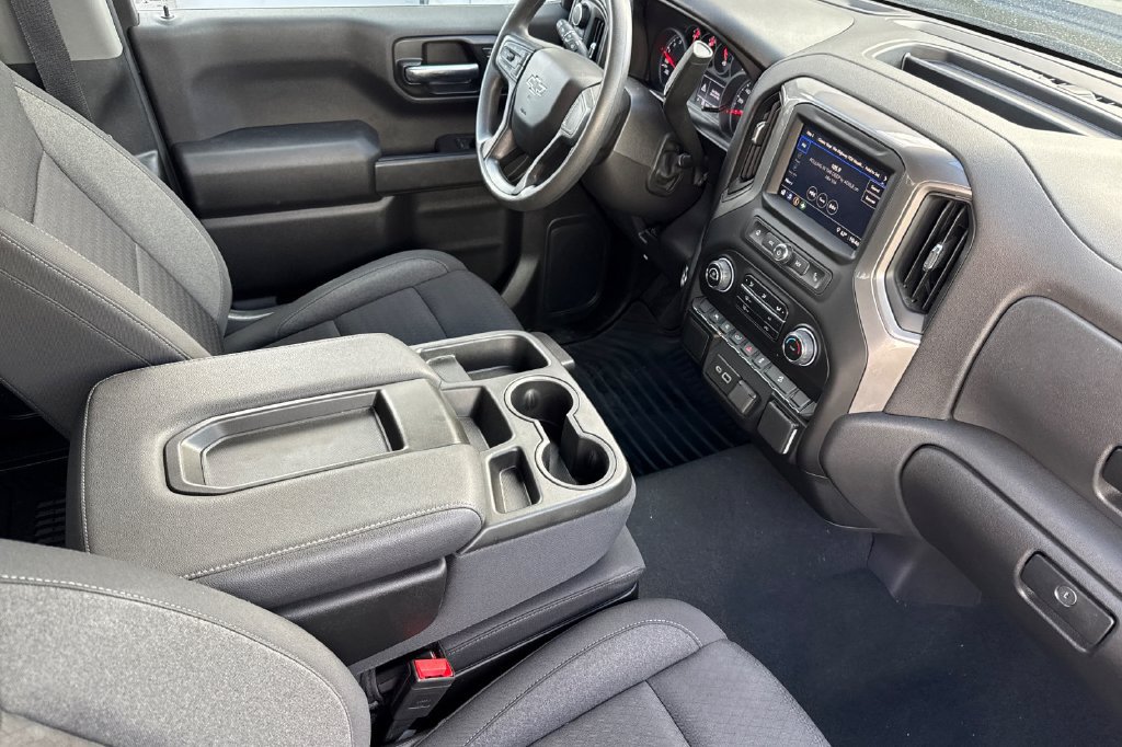 Used 2025 Chevrolet Silverado 1500 Custom Trail Boss AWD/4WD image 17