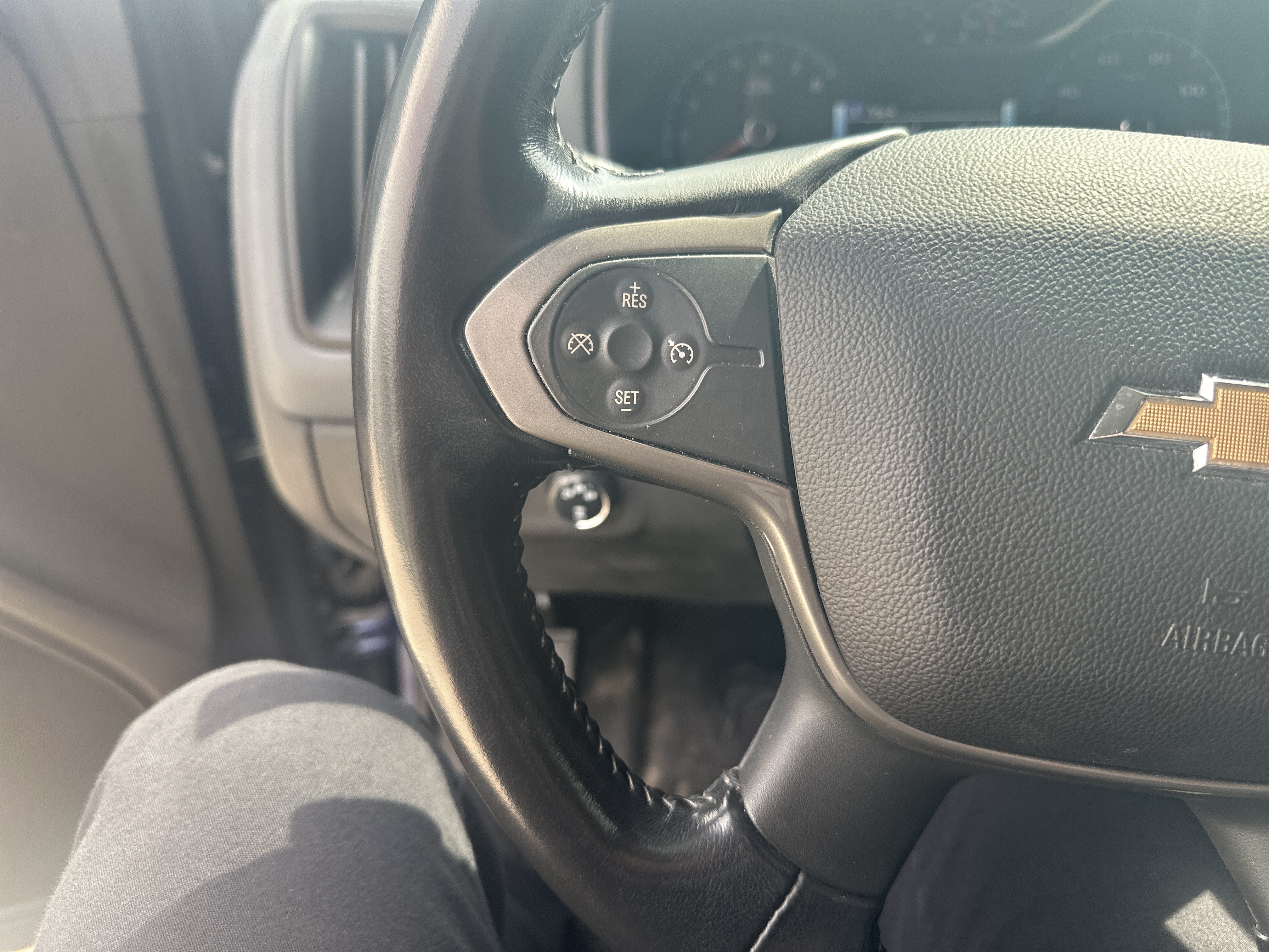 Used 2016 Chevrolet Colorado Z71 AWD/4WD image 18