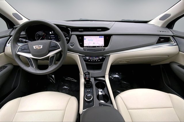 Used 2025 Cadillac XT5 Premium Luxury AWD/4WD image 15