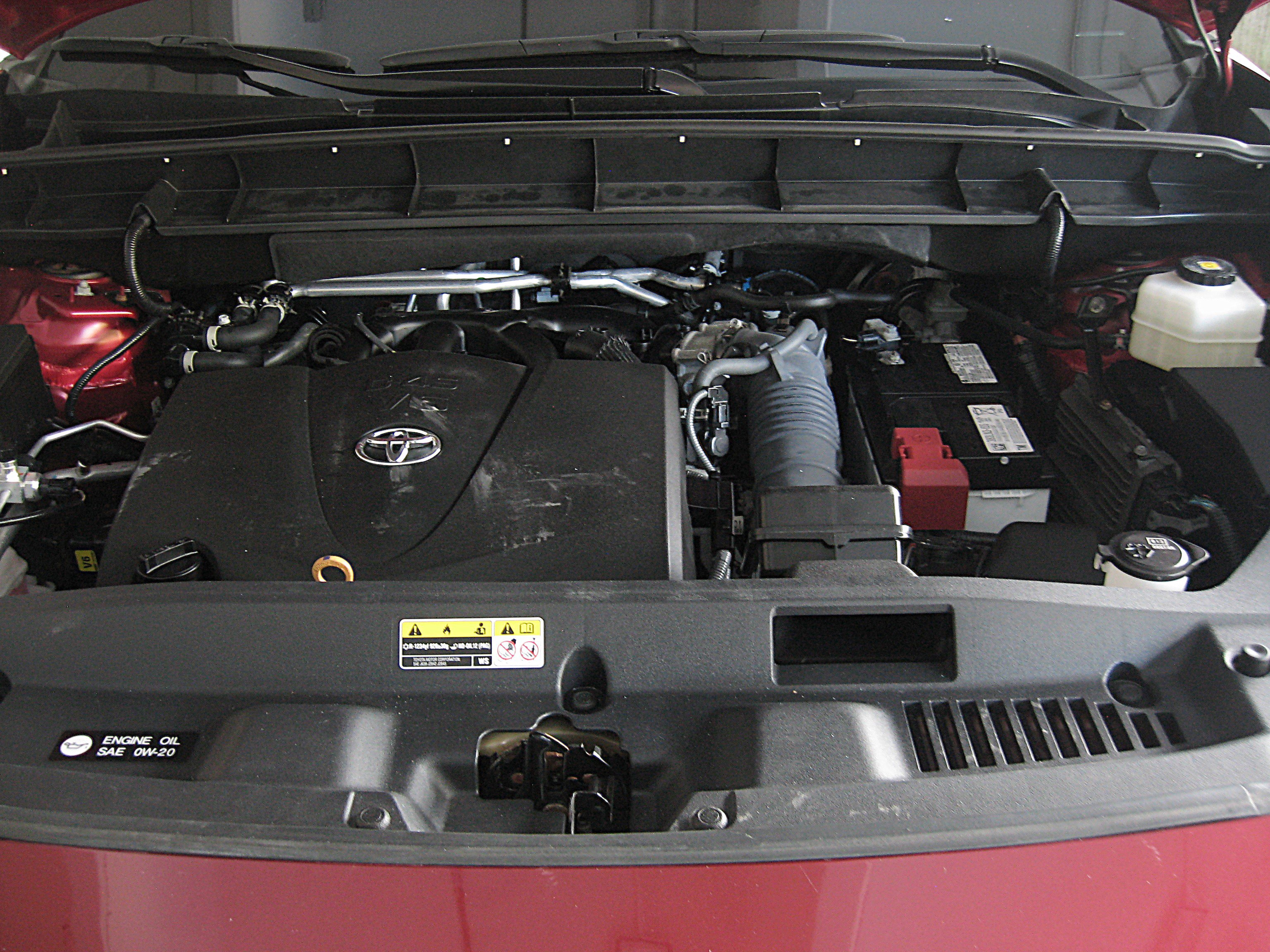 Used 2022 Toyota Highlander XLE image 32