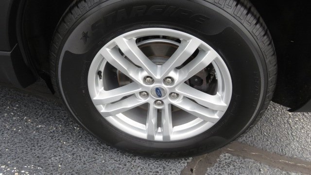 Certified 2023 Ford Explorer XLT w/ Equipment Group 202A image 29