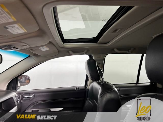 Used 2016 Jeep Compass High Altitude FWD image 10