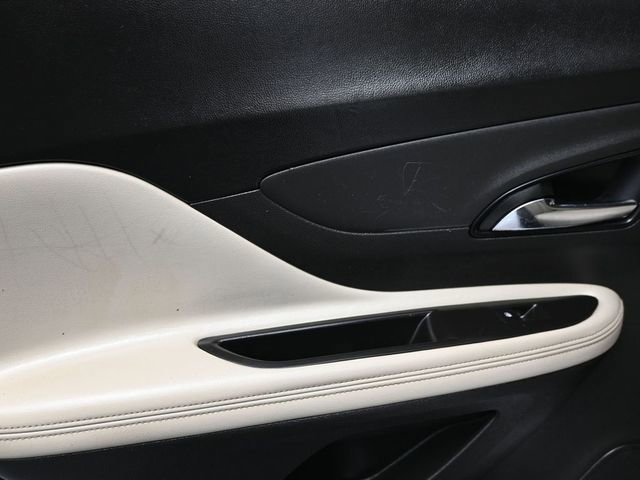 Used 2017 Buick Encore Essence FWD image 9