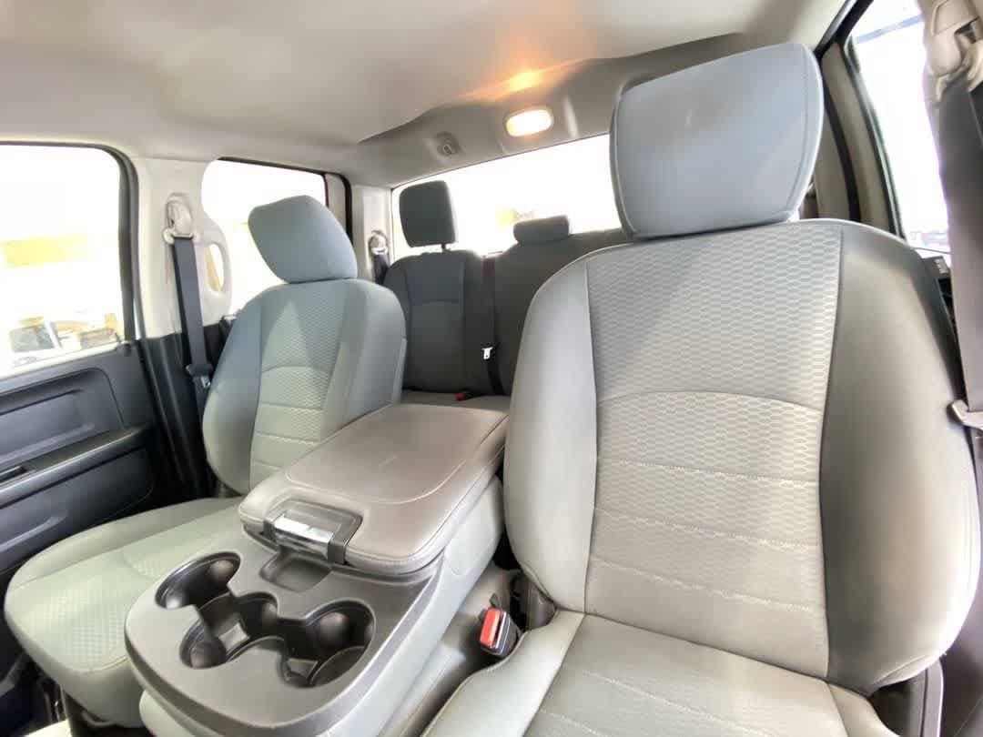Used 2017 RAM 1500 ST w/ SXT Appearance Group AWD/4WD image 14