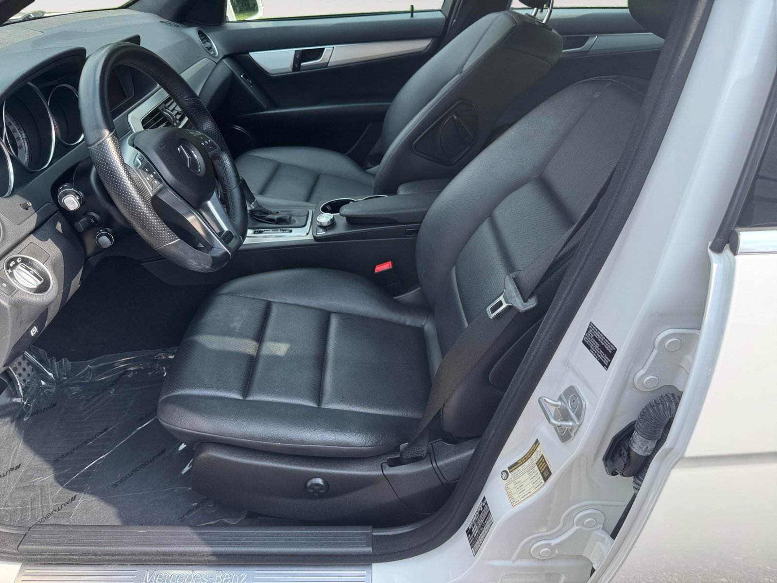 Used 2013 Mercedes-Benz C 300 4MATIC Sedan image 9