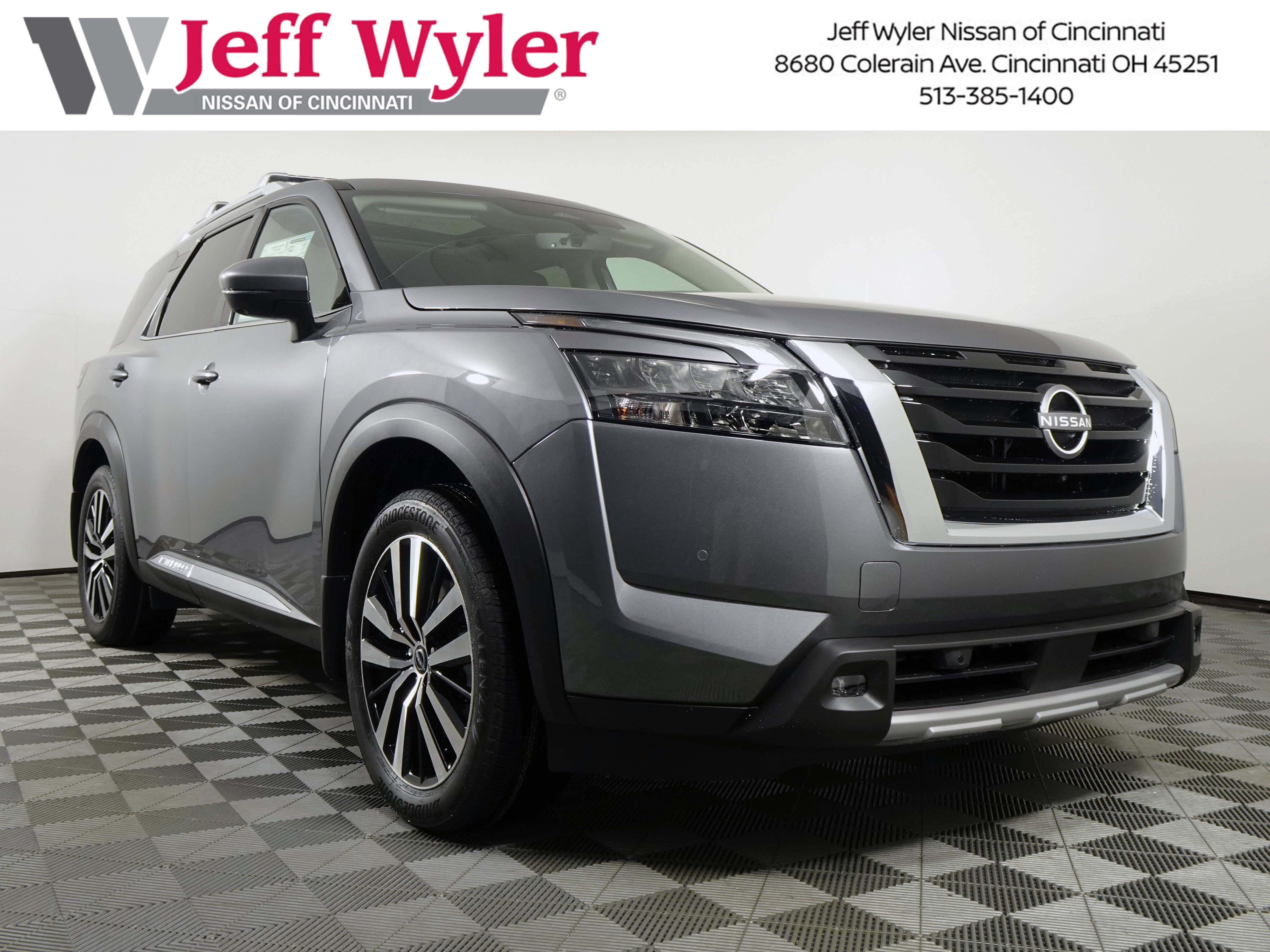 New 2025 Nissan Pathfinder Platinum