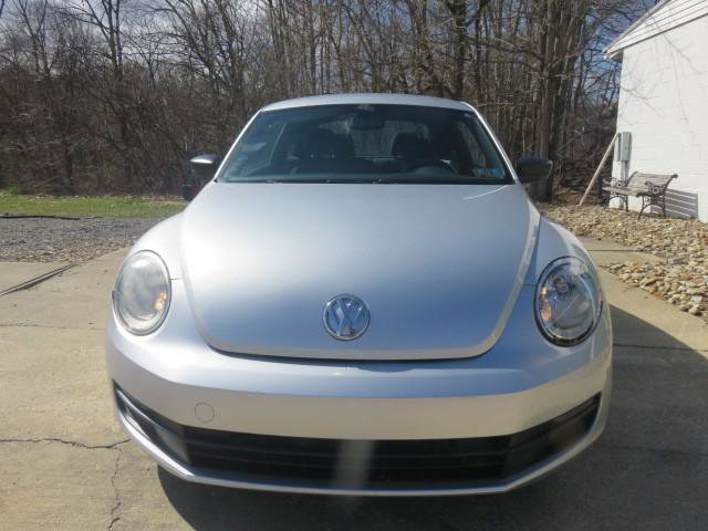 Used 2013 Volkswagen Beetle 2.5 image 2