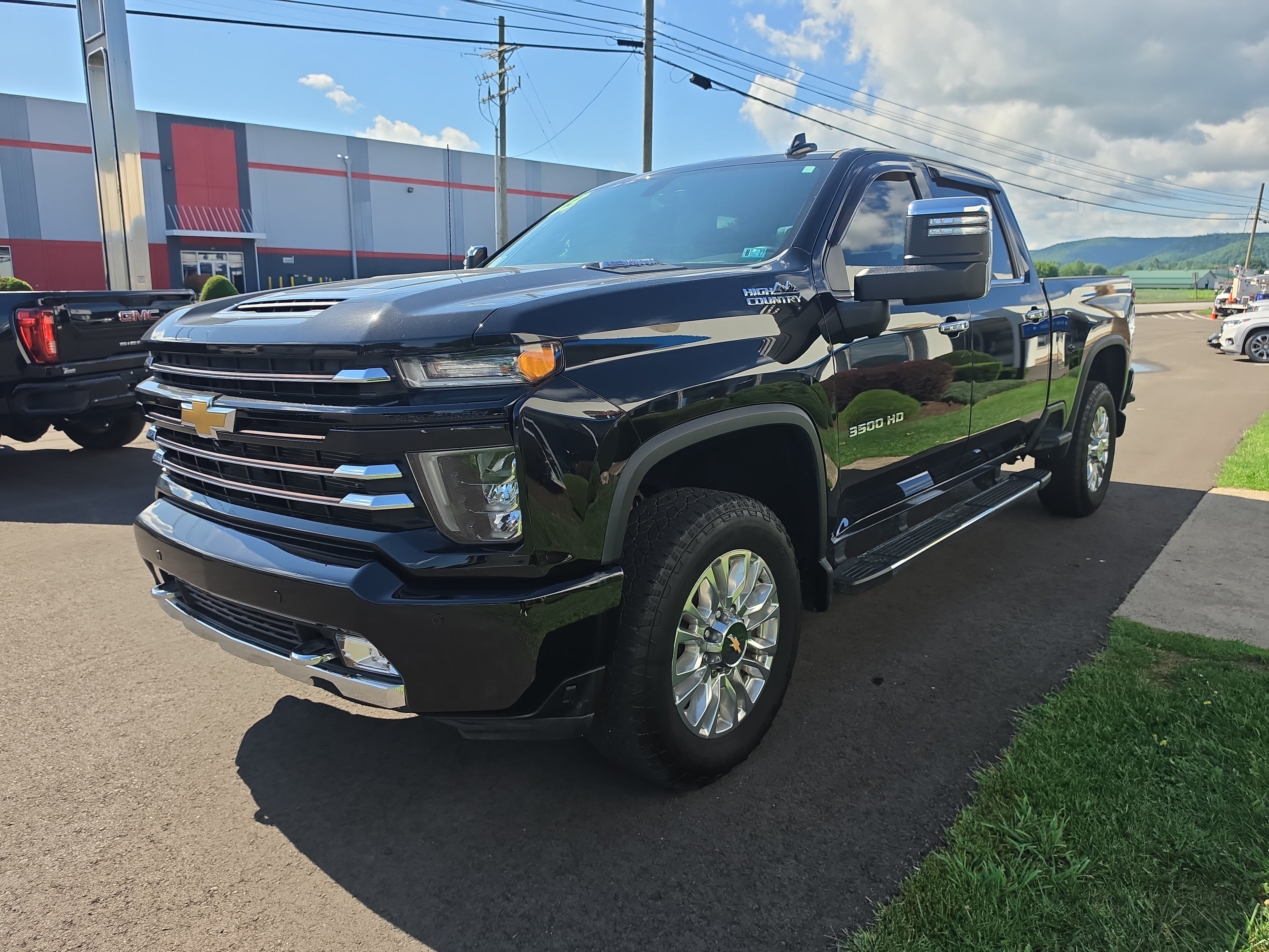 Used 2023 Chevrolet Silverado 3500 High Country w/ Z71 Off-Road Package AWD/4WD image 8
