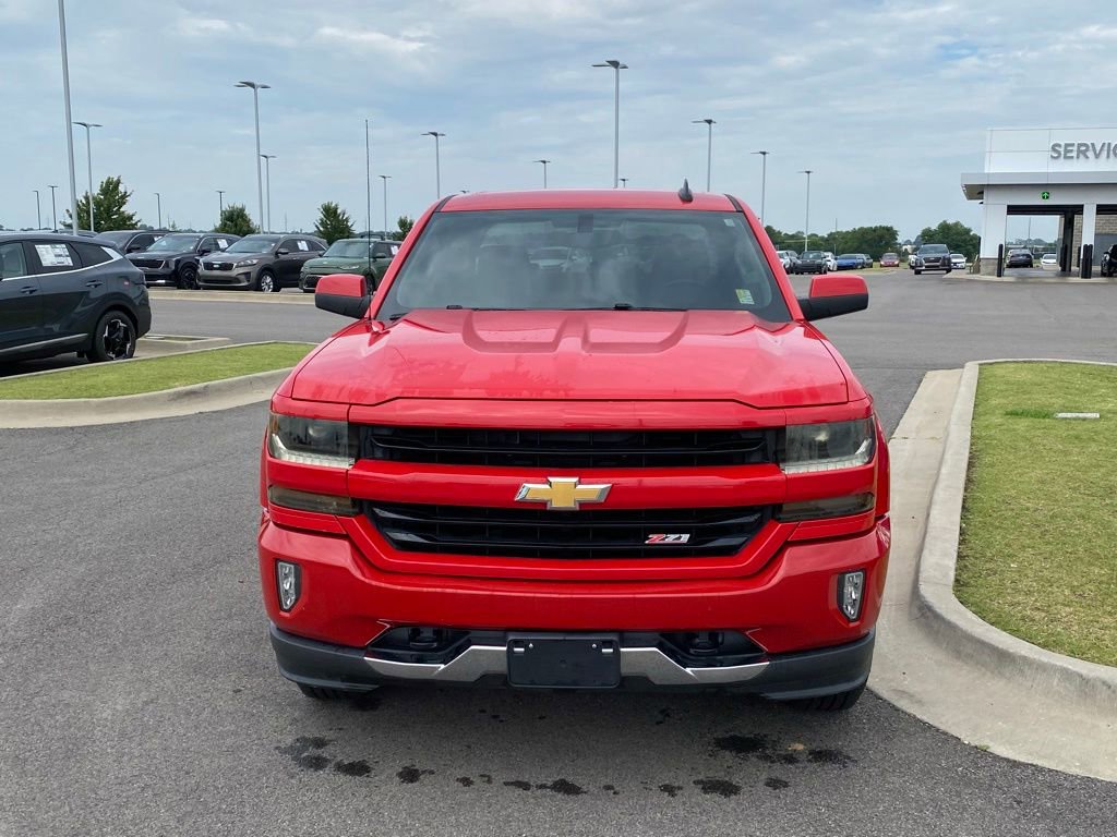 Used 2018 Chevrolet Silverado 1500 LT w/ All Star Edition AWD/4WD image 2