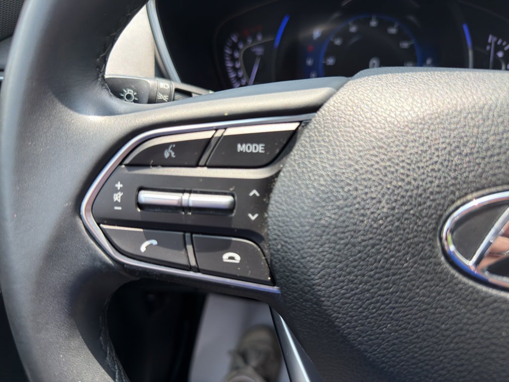 Used 2020 Hyundai Santa Fe SEL w/ Convenience + Premium Package AWD/4WD image 16