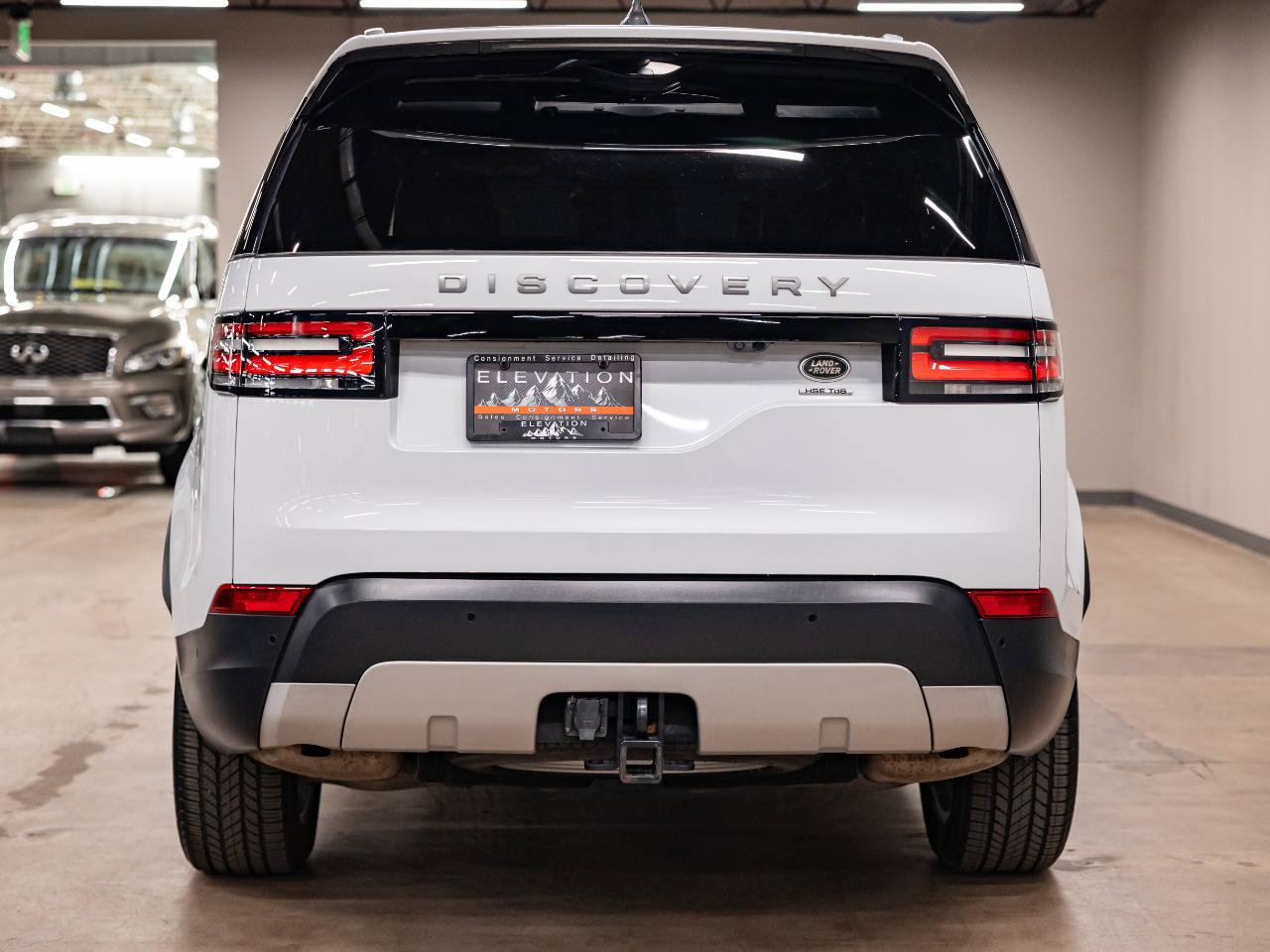 Used 2019 Land Rover Discovery HSE AWD/4WD image 4