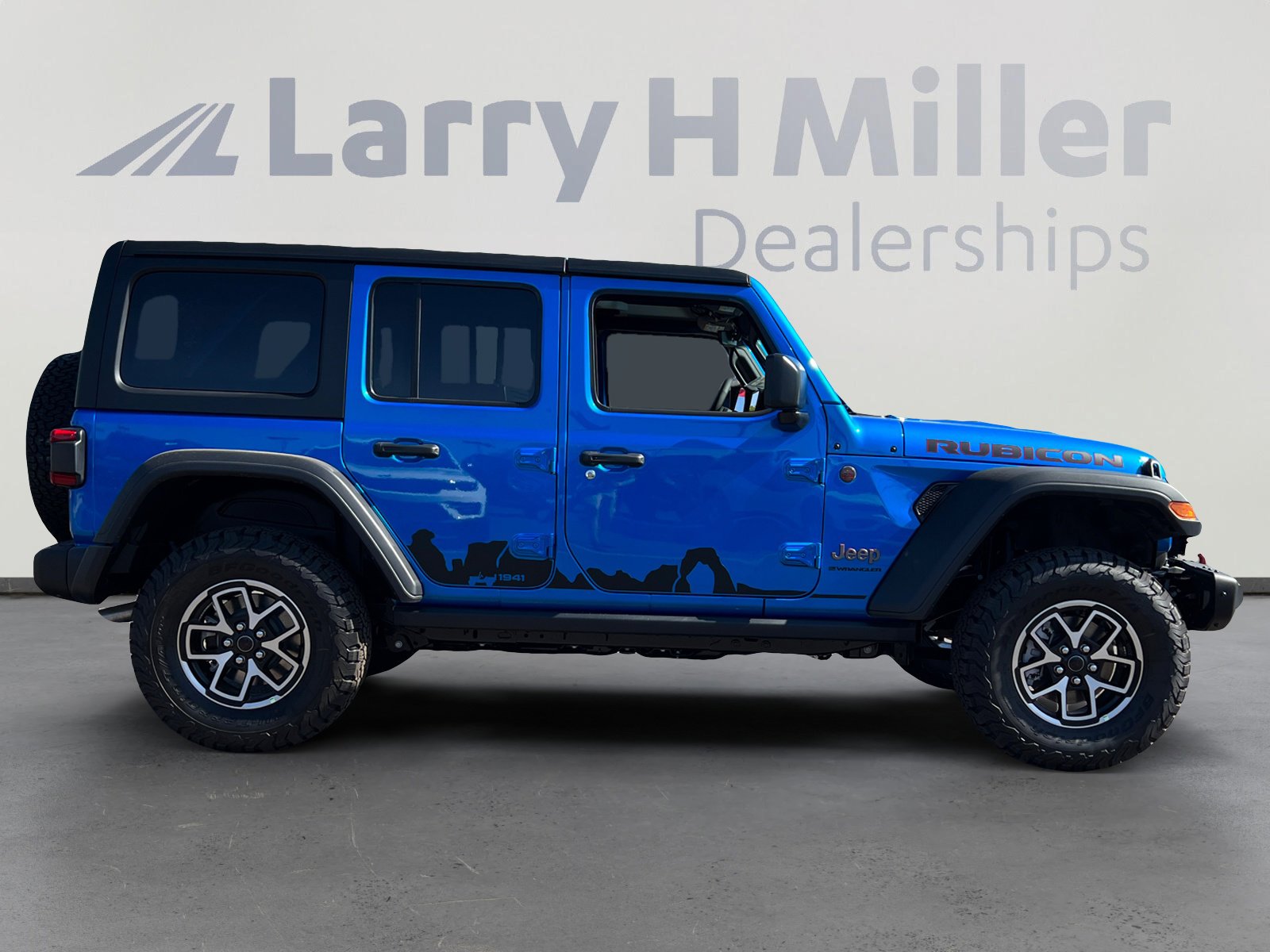 New 2025 Jeep Wrangler Unlimited Rubicon w/ Steel Bumper Group image 6