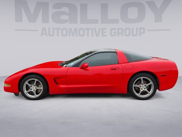 Used 2004 Chevrolet Corvette Coupe RWD image 2