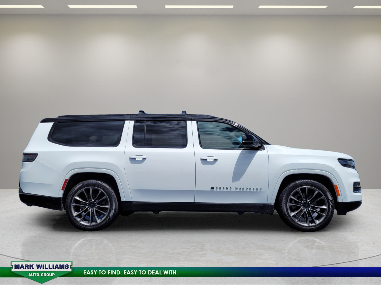 Used 2025 Jeep Grand Wagoneer L Series II Obsidian w/ Quick Order Packagew 28T AWD/4WD image 2